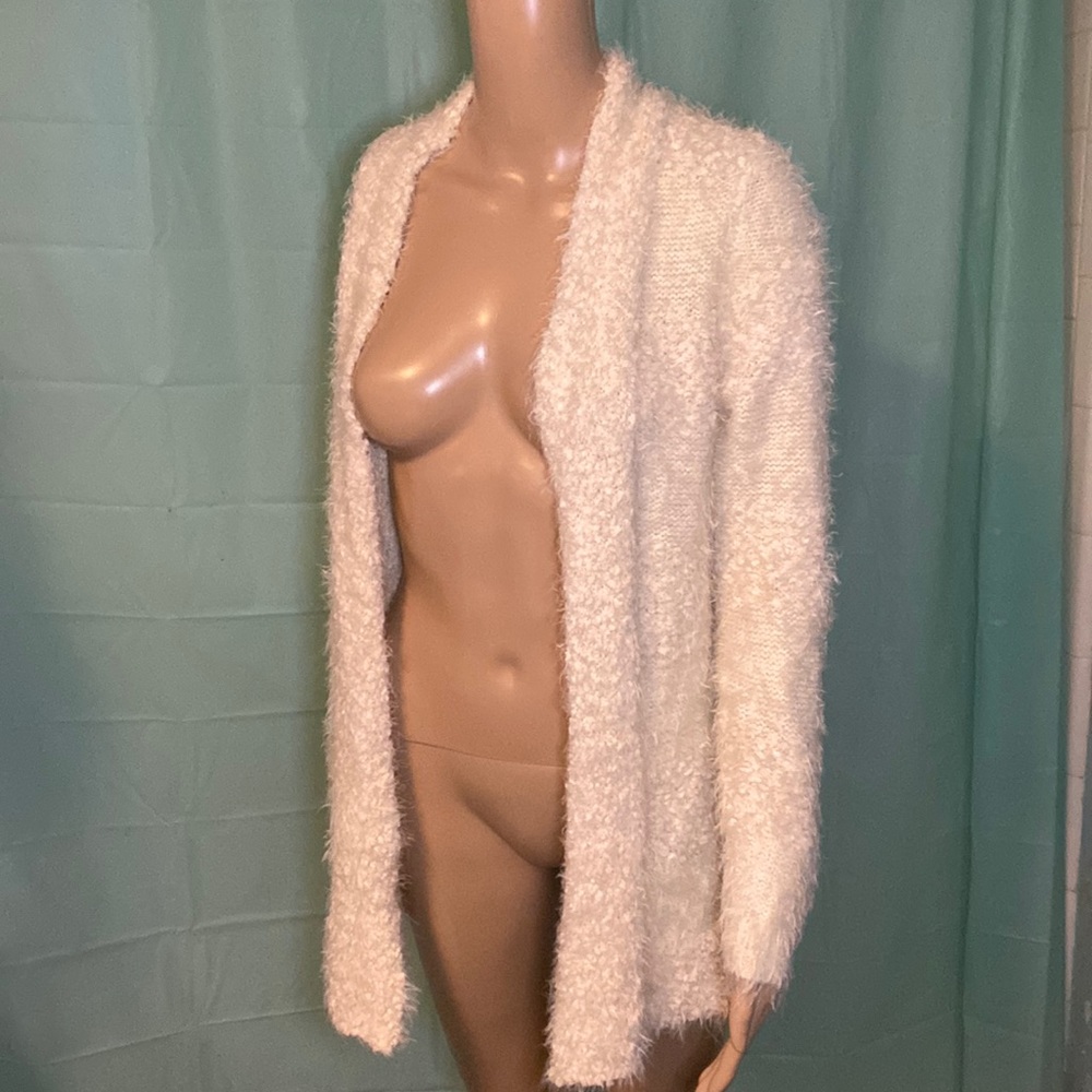 Lauren Michelle small fuzzy cream cardigan